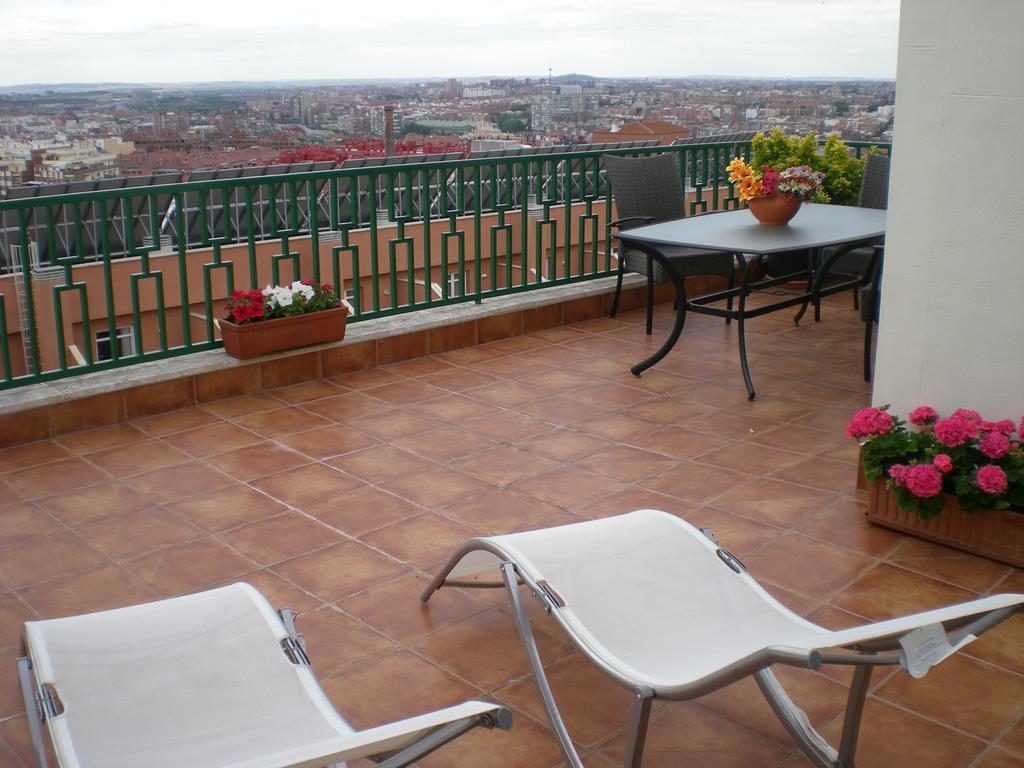 Appartement Atico Latina à Madrid Extérieur photo